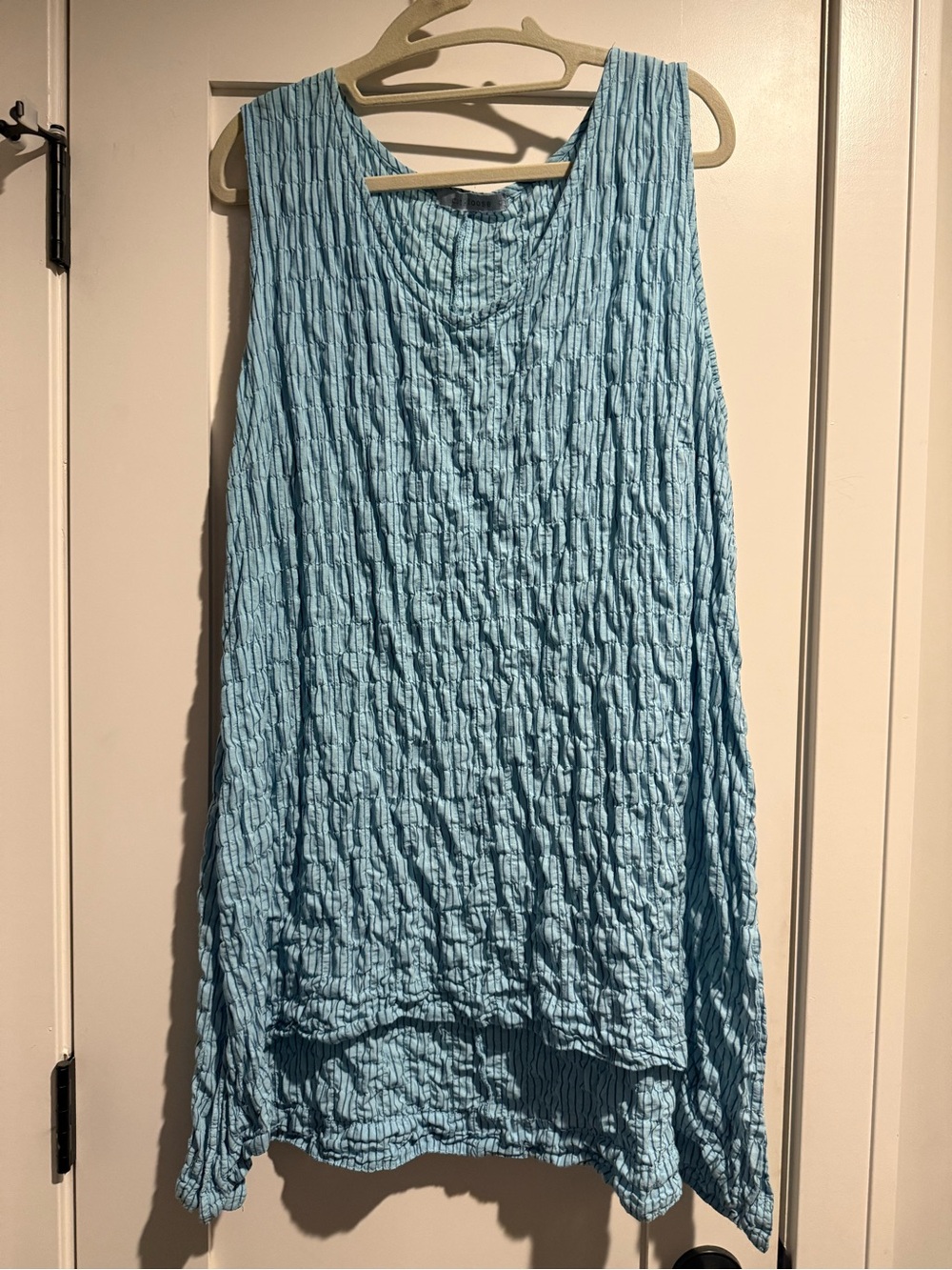 cut loose Light Blue Crinkled Sleeveless Tank Top